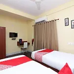 Hotel O A Retro